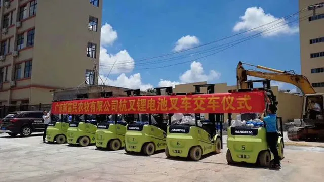 不同使用环境如何挑选适合自已的液压升降机种