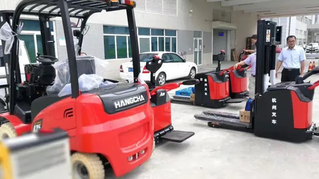 手动液压车维修方法介绍